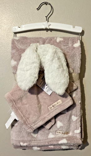 Blankets beyond set - &, piece