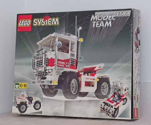 Lego racing truck - truck, team