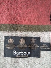 Barbour Women's Scarf. 100% Lamb's Wool. Made in Scotland