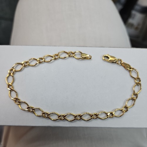 Pre loved 9carat yellow - 9k,