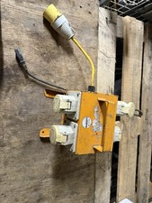 Blakley Electrics 110v 4 way splitter box