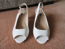 BHS Profile white peep toe