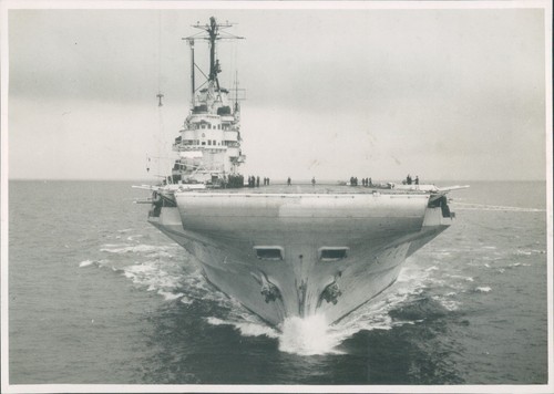 Photograph hms illustrious - photograph,