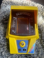 RARE VINTAGE RETRO 1980S ELECTRONIC FROGGER CGL VIDEO GAME ARCADE YELLOW