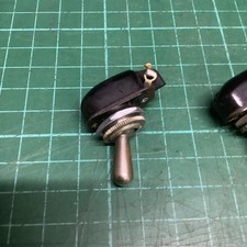 Vintage Arrow Toggle Switch