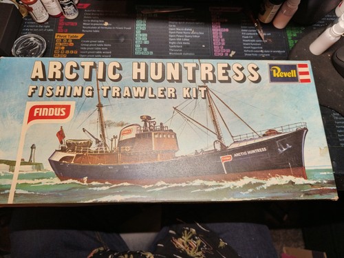 Arctic huntress fishing - arctic,