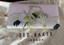  Ted Baker Ariadne Pearl Petal
