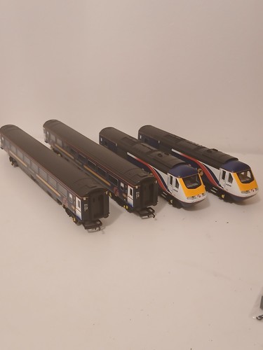 Hornby r2299 intercity - intercity, 125