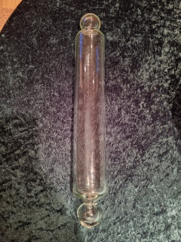 Heavy victorian hand - heavy,