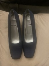 VINTAGE LADIES SAXONE NAVY SHOES.SIZE 6.NEW.