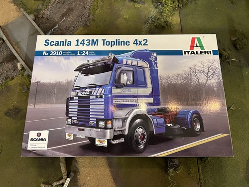 Italeri models 24 scale - models,