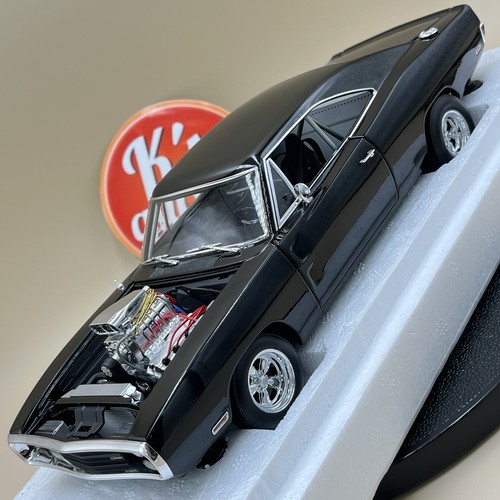 Hot wheels elite dodge - hot, 1/18