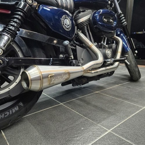 Exhaust harley davidson into - harley,