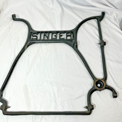 Antique 1910 singer treadle - 1910,