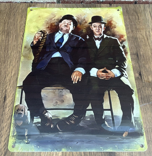 Laurel hardy metal - &,