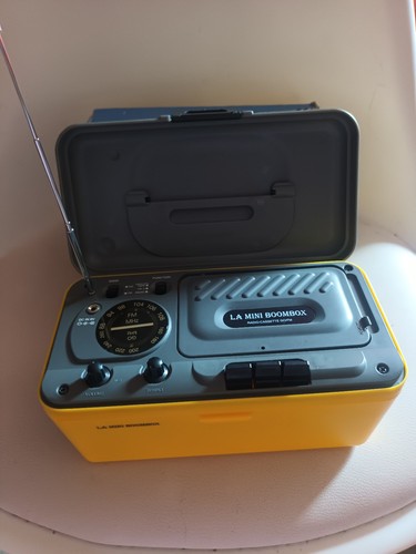 Retro 80s 90s - , boombox