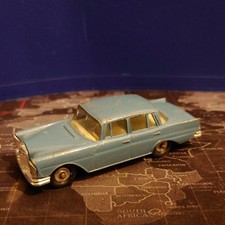 Dinky Mercedes Benz 220 Se