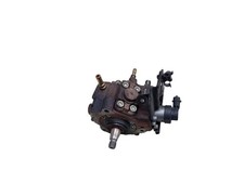 PEUGEOT 308 Fuel Injector Injection Pump 1560 Diesel 2010
