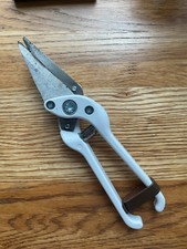 Goat Hoof Trimming Shears – Foot Rot Clippers for Sheep, Lambs & Alpacas