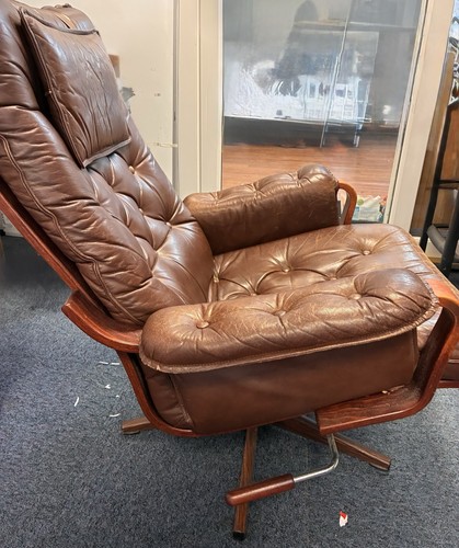 Vintage leather reclining and - vintage,