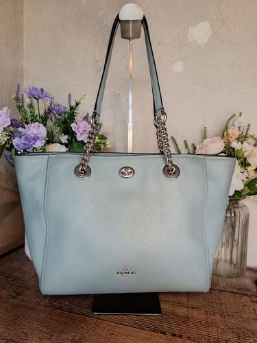 Coach light blue turnlock - light,