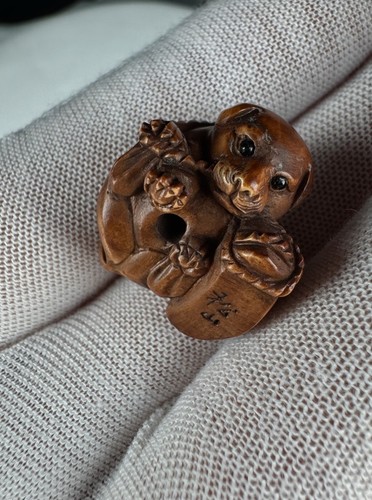 Antique japanese netsuke - antique,