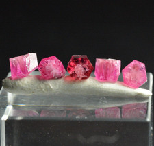 Red Beryl, Facet Rough,  Red