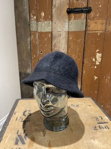 Flirt fluffy black - bucket, hat