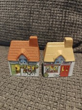 Village Stores By Wade Salt And Pepper Shakers