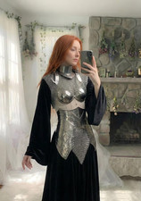 Female Knight Armor Set with