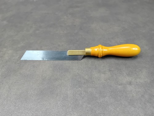 Footprint gentleman s saw - footprint,