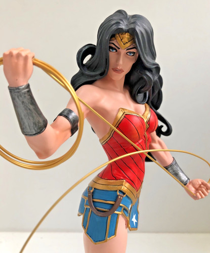 Collectibles cover girls - dc,