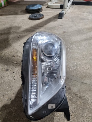 Mercedes headlight - mercedes,
