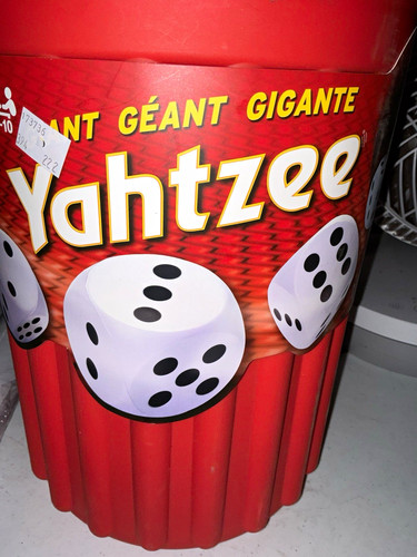 Yahtzee giant game - yahtzee,