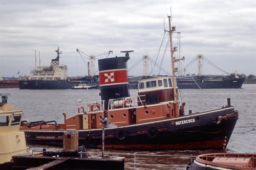 Sq1959 london tug - -,