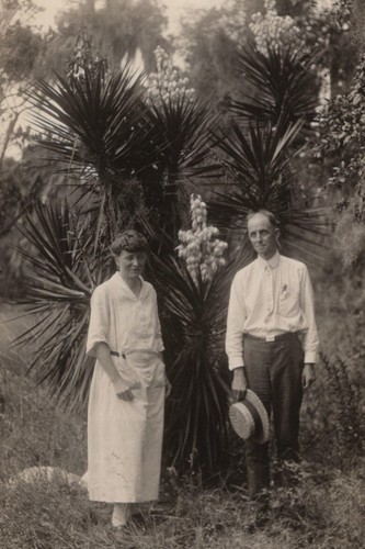 1920s man woman - woman, portrait