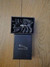 JAGUAR LEAPING CAT  PIN BADGE