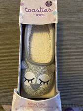 Ladies Totes  NEW Grey Owl Knitted Ballet Slipper Size 5/6 (More Like A 5)