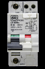 MK 32 AMP CURVE B 6kA 30mA