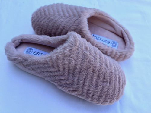 Fluffy womens closed - toe, comfy