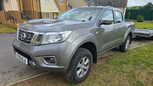 Nissan navara 300 pick up - nissan,
