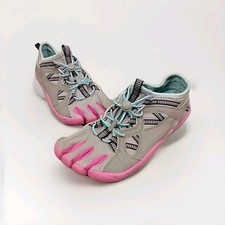 Fila Skeletoes Toggle Sz 7