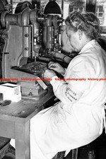 F019666 Woman from NSF manufacturing hypodermic needles Berlin c1944 WW2
