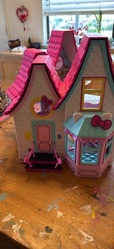 2016 just play hello - hello, kitty