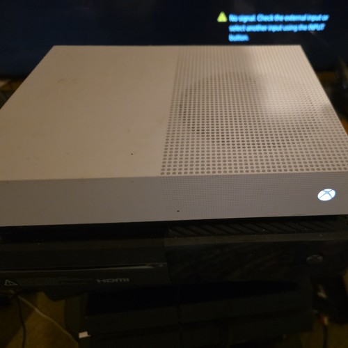Xbox one all digital - one, s