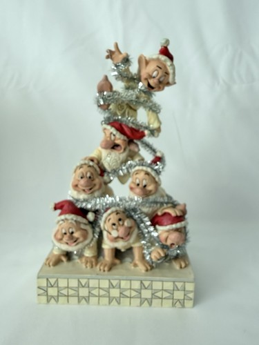 Disney traditions showcase - disney,