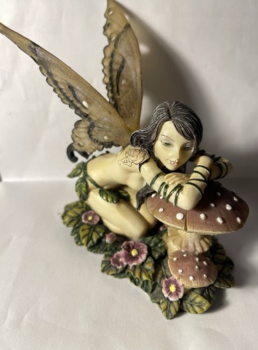 Small toadstool fairy - small,