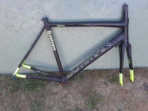 Bowman palace road - road, frame