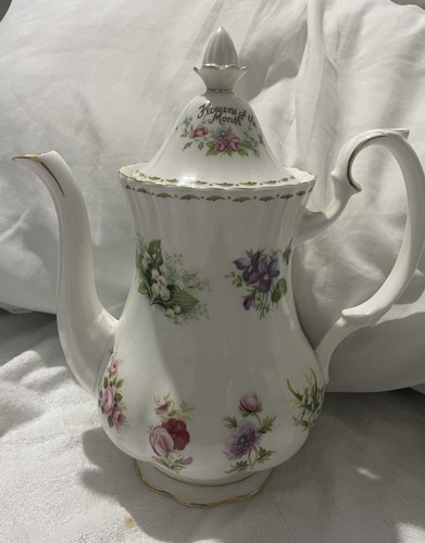 Rare 1984 royal albert flower - royal,