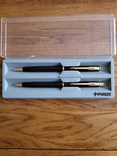 Vintage parker insignia - vintage,